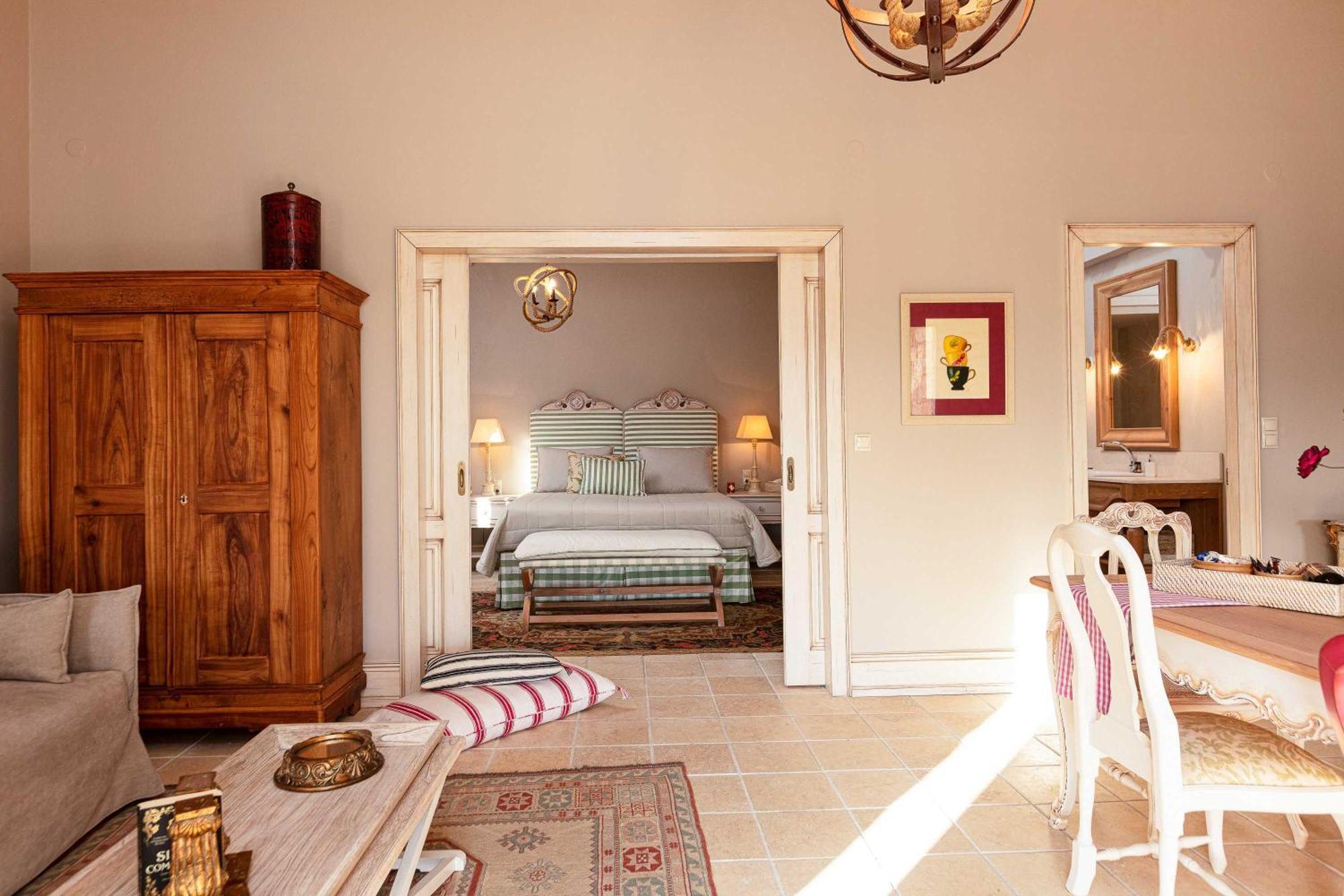 Villa Mantilari Wine Estate 7 Apartments 2 Private Pools 1 Heated Tennis Court Fitness Center Арханес Стая снимка